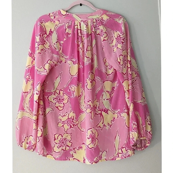 Lilly Pulitzer Elsa Blouse in Yellow Day Lilly Print - Picture 9 of 10